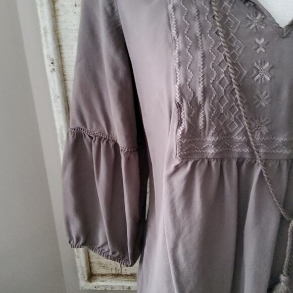 St John's Bay Women's 3/4 Puff Sleeve, Embroidered Tassel Tie Top in Brown Rayon - Picture 3 of 4